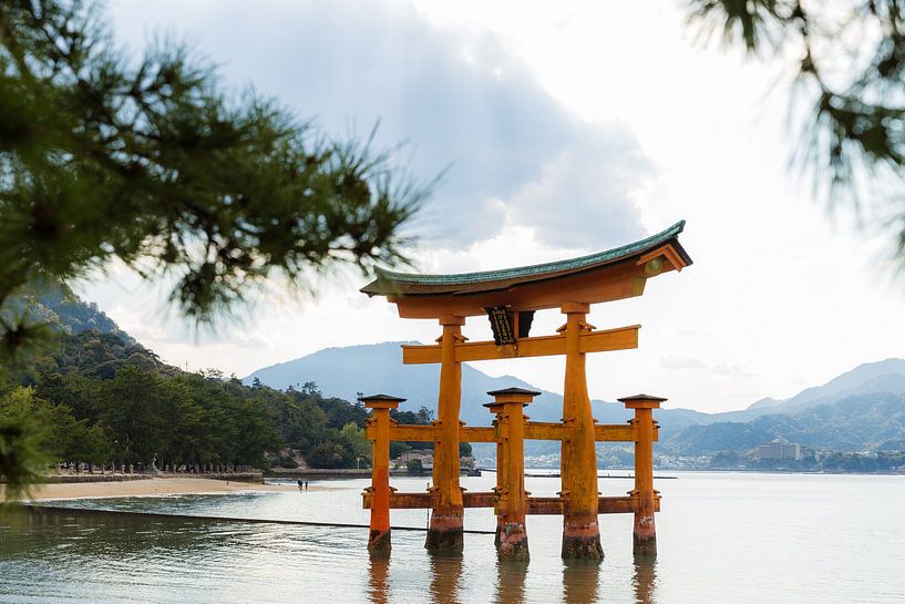 Itsukushima-schrijn by Schram Fotografie