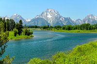 Vue des montagnes de Grand Teton aux États-Unis avec un tronçon de la rivière Snake près du lac Jack