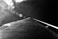 Schwarzer und weißer abstrakter Leuchtturm