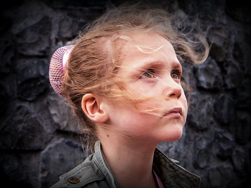 Meisje voor monument par Anneriek de Jong