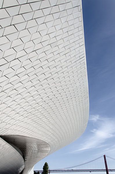 DIMENSION, Lisbonne, Portugal par Bao Vo