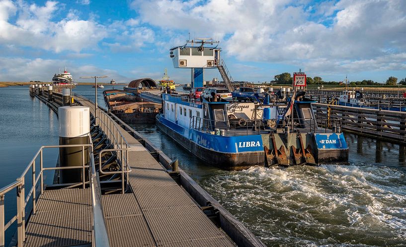 Maritieme logistiek van Ria Overbeeke