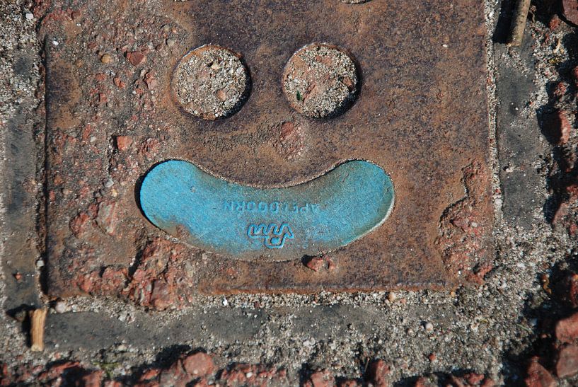 Industrial Face 1, &quot;Pete Sounding Tube&quot; by Simone Leenders