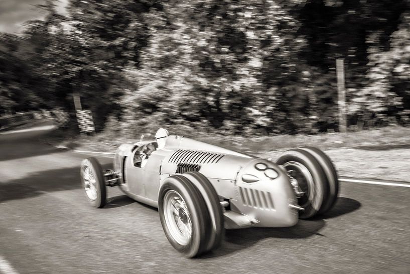 Auto Union Grand Prix Rennwagen Type C V16 in black and white by Sjoerd van der Wal Photography