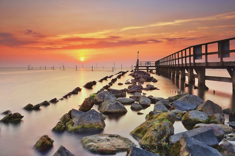 Entrée du port Edam Volendam au lever du soleil par John Leeninga