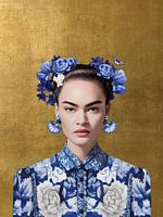 Frida in Delft blue style on gold background, modern dutch variation of iconic portrait
