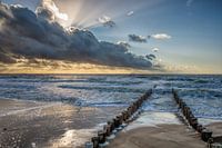 Wellenbrecher an der seewärtigen Nordseeküste bei Dishoek. Wout Kok One2expose
