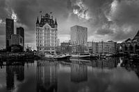 Maison blanche avec vieux port