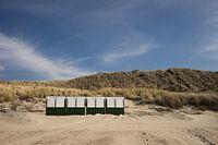 strandhuisjes op het strand in Zeeland