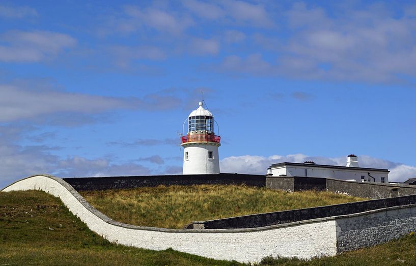 St. John's Point lighthouse at the Donegal Bay in Ireland by Babetts Bildergalerie