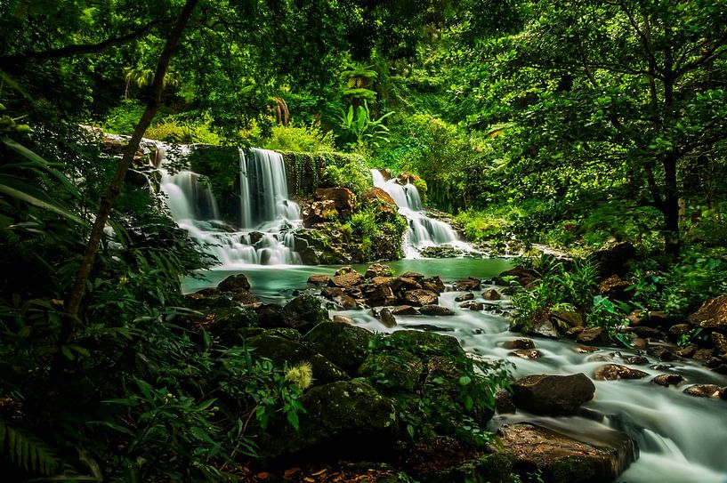 Cascade de l'Oasis, chute d'eau par Corrine Ponsen