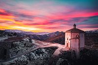 Kirche bei schönem Sonnenuntergang