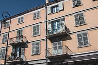 Sunlight on French Façades - A Day in Provence