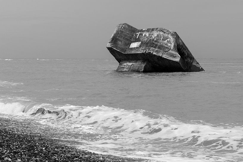 Concrete bunker in the sea by Floris Kok