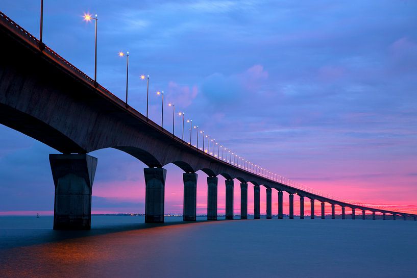 Pont Île de Ré - 6H. Le Matin Farbe von Patrick LR Verbeeck