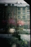 Paysage urbain dans une atmosphère mélancolique