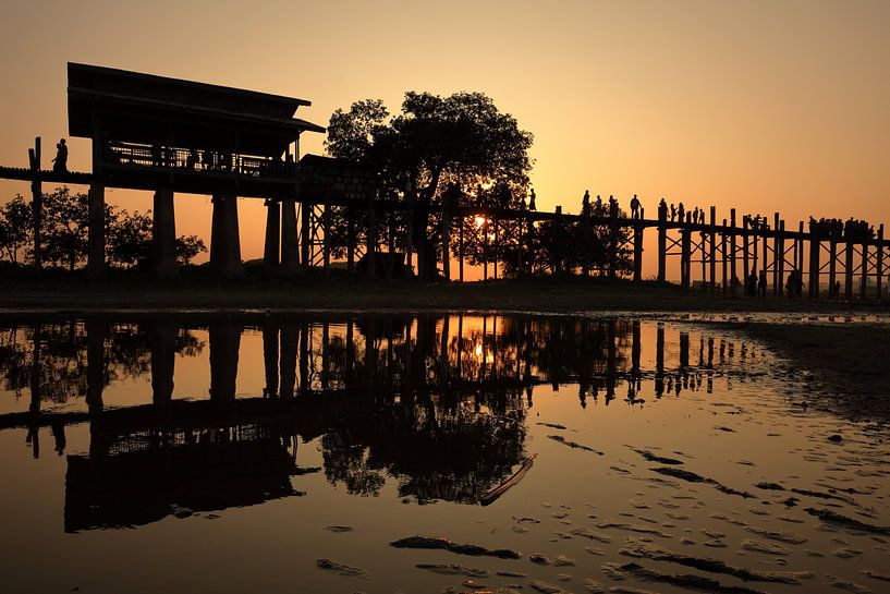 The U-leg bridge at sunset by Roland Brack