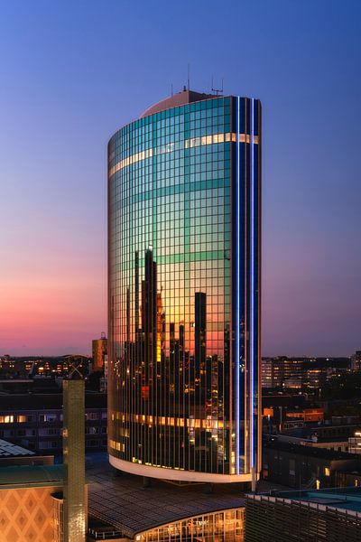 WTC Rotterdam Sonnenuntergang von Vincent Fennis