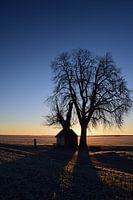 Kapel in bevroren ochtendzon