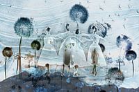 Prima Ballerina in blau zwischen den Löwenzähnen