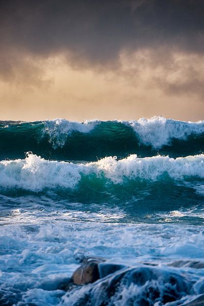Mer sauvage à Alnes, Godøy, Sunnmøre, Møre og Romsdal, Norvège par qtx