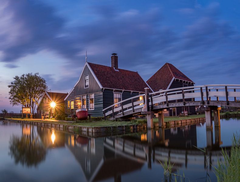 Blue hour at Zaanse Schans at Cheese farm Catharina Hoeve by Ardi Mulder