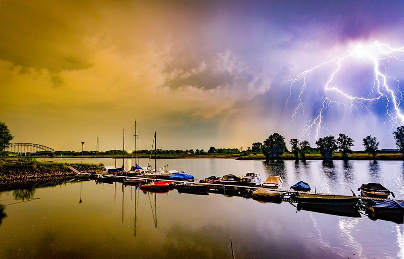 Blitzbesuch am Oosterbeeker Rheinufer Nr.1 von Sébastiaan Stevens