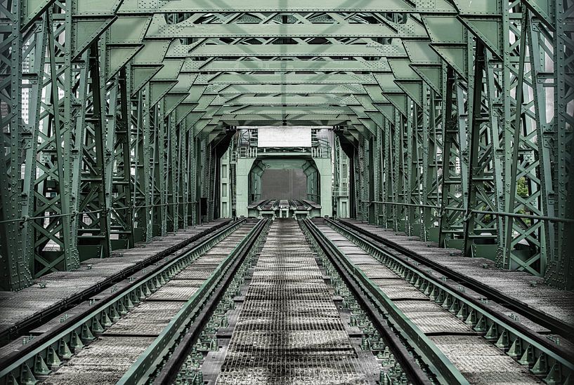 Railway bridge the HEF by Sjoerd Van der Pluijm