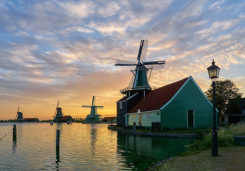 Zaanse Schans during sunrise by Ad Jekel