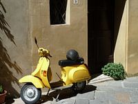 Vespa, Geel, Italie, Scooter, Brommer