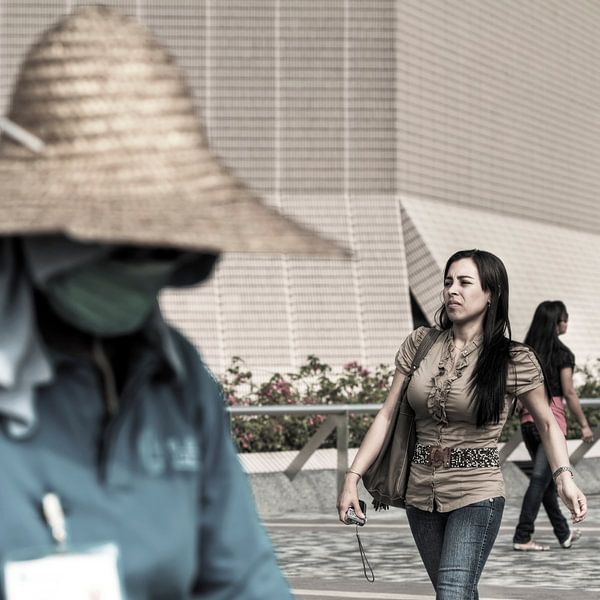 Boob Job Betty par Cho Tang