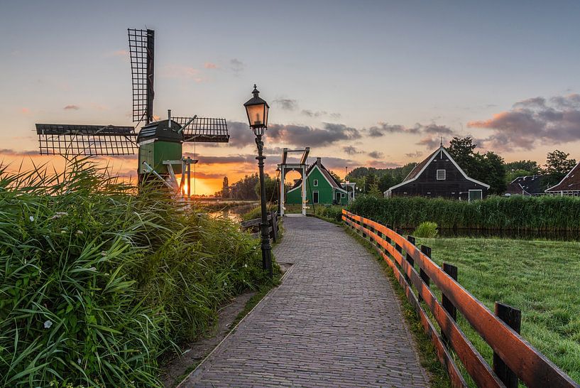 Sunrise at the Zaanse Schans by Jeroen de Jongh Photography