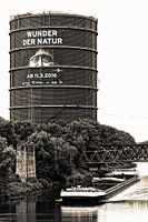 Gasometer Oberhausen (7-150732) B+W