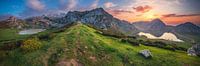 Lac de montagne des Asturies panorama Lagos de Covadonga