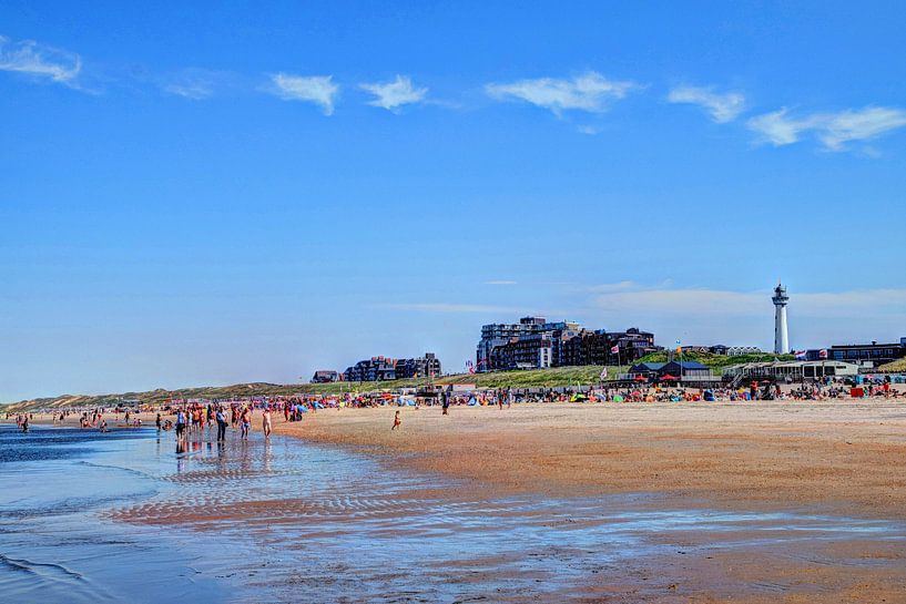 Egmond aan Zee Beach Lighthouse by Hendrik-Jan Kornelis