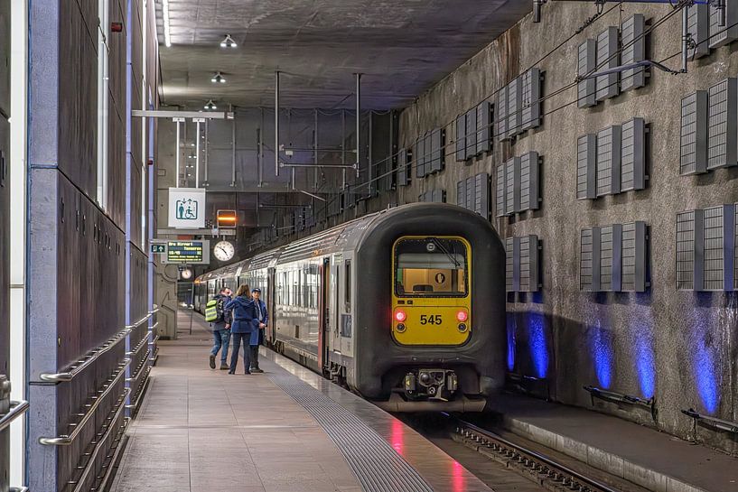 Antwerpener Bahnhof von Wessel Krul