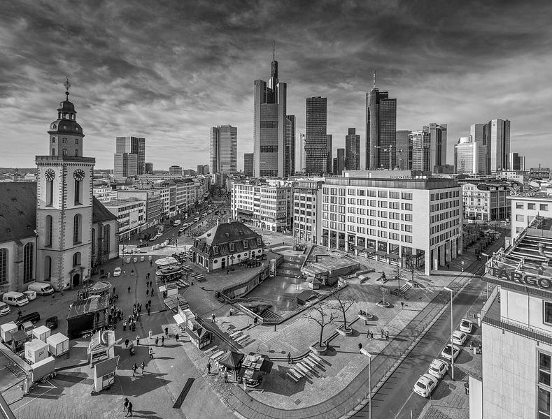 Frankfurt am Main by Robert Styppa