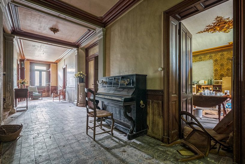 Lost Place - Piano abandonné par Gentleman of Decay