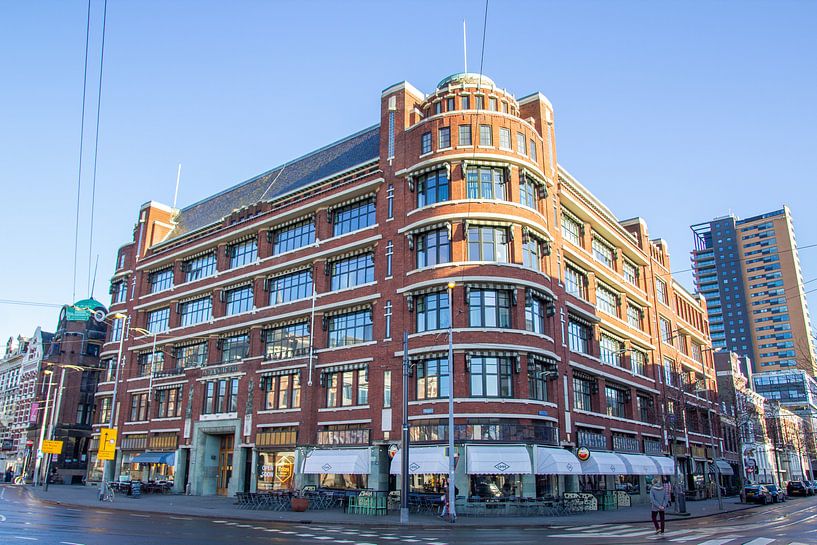 The Atlantic Building building in the Veerhaven in Rotterdam by Peter Boer