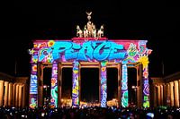 Peace, vrede op de Brandenburger Tor in Berlijn
