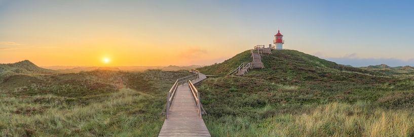 Morgenstimmung am Quermarkenfeuer Norddorf von Michael Valjak