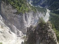 Slingerende Rijn door het Zwitsers landschap(Rijnkloof)