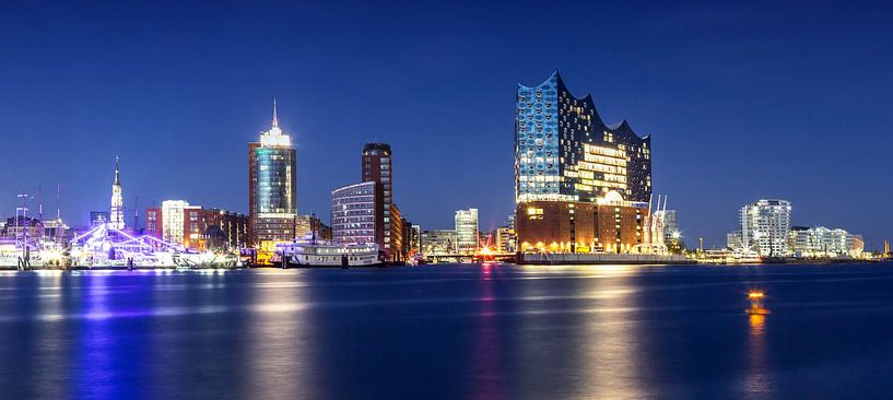 Hamburg City Skyline at the Elbphilharmonie- Panorama in the blue hour by Frank Herrmann