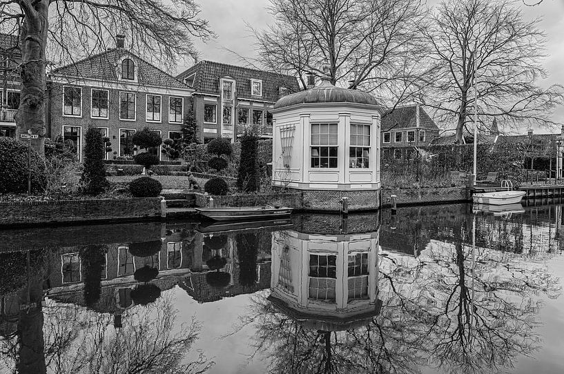 Garden house in Edam (black and white) by Jeroen de Jongh Photography