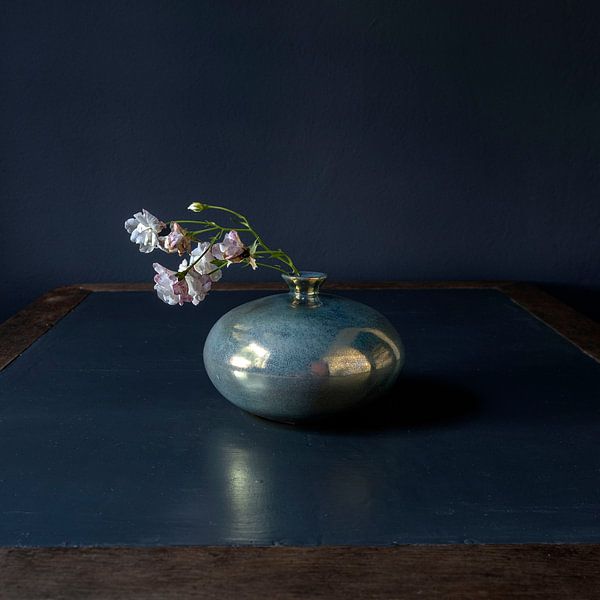 White pink roses in Mobach ceramics [square] by Affect Fotografie