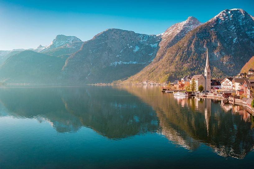 Sunrise in Hallstatt by Martin Wasilewski