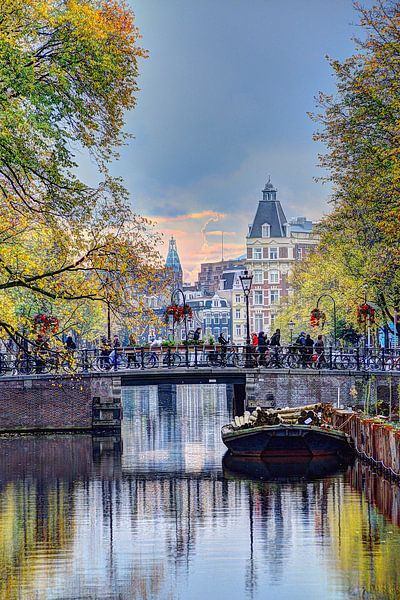 Amsterdam Kloveniersburgwal Centre towards Amstel by Hendrik-Jan Kornelis