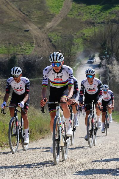 Tadej Pogacar à Le Tolfe avec ses coéquipiers par FreddyFinn