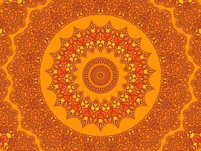 Retro Mandala in Oker en Terra van Caroline Lichthart