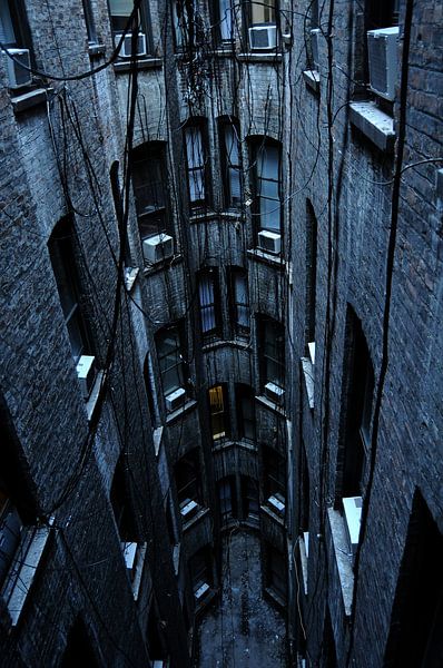 blue hotel II von Alexander van der Linden